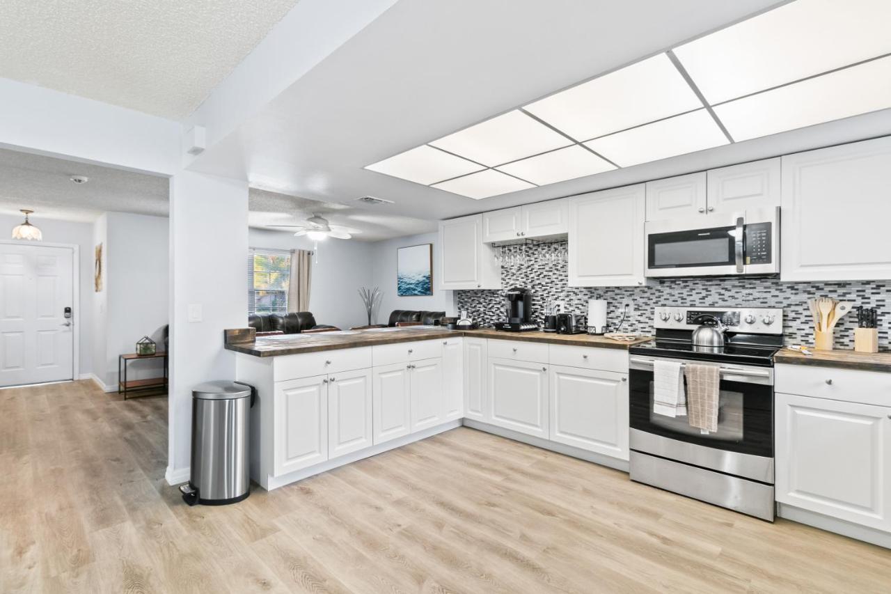 Spacious Modern House. Private Heated Pool And Spa サラソータ エクステリア 写真